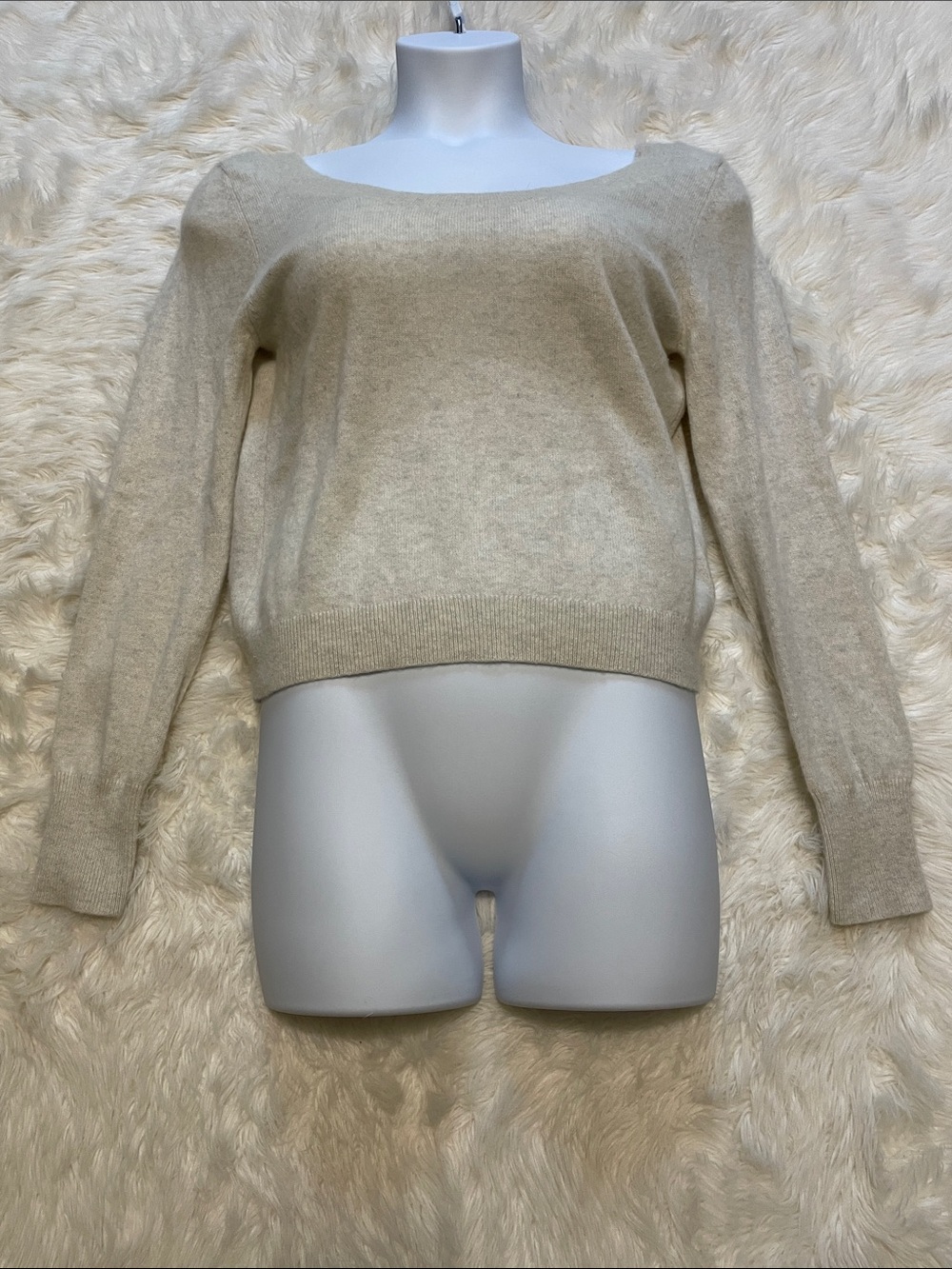 Victoria's Secret Vintage Off-the-Shoulder Cropped Sweater Snow Heather Large
